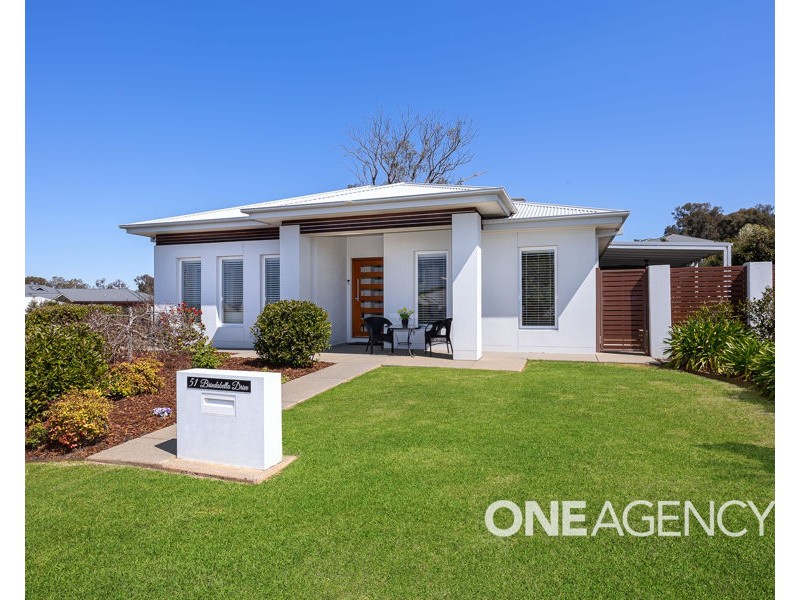 1/51 BRINDABELLA DRIVE, Tatton NSW 2650