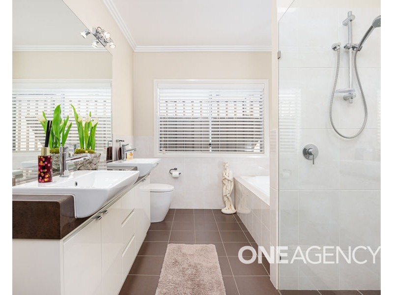 1/51 BRINDABELLA DRIVE, Tatton NSW 2650