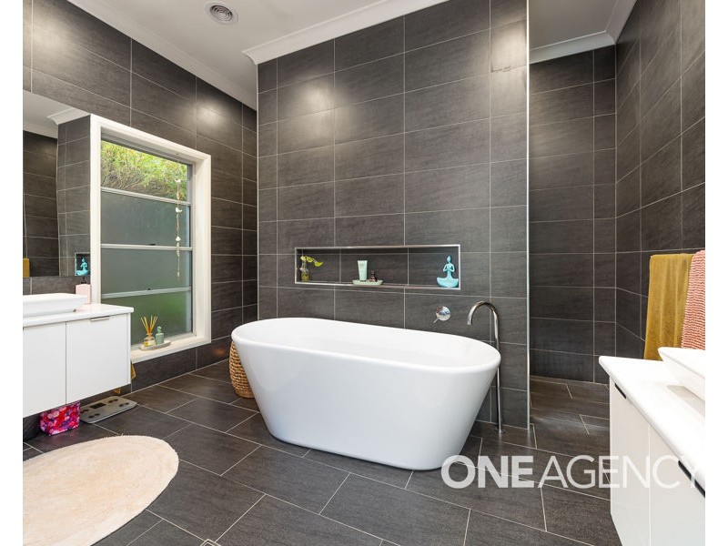 57 BRINDABELLA DRIVE, Tatton NSW 2650