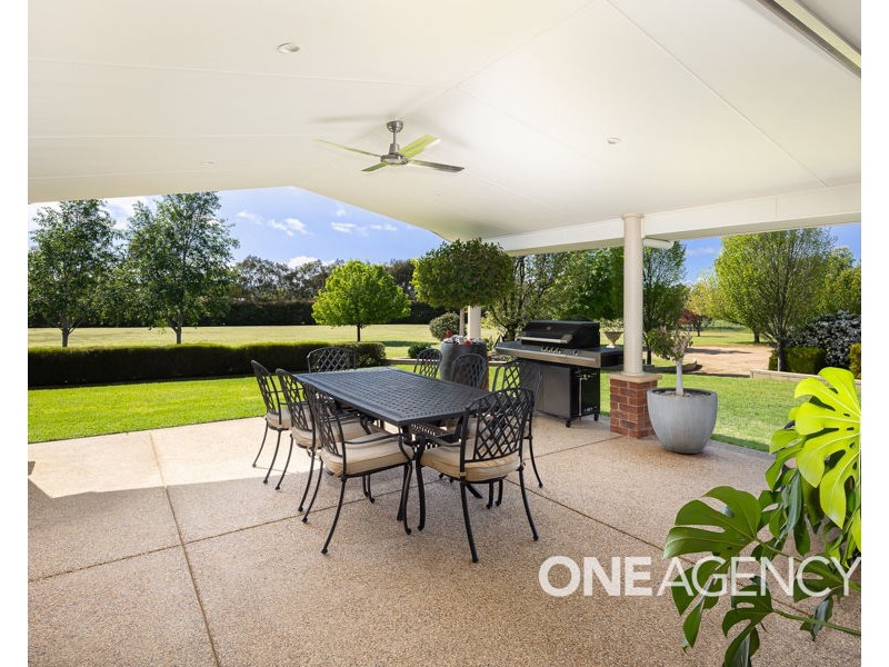 3 PEPPERMINT DRIVE, Springvale NSW 2650