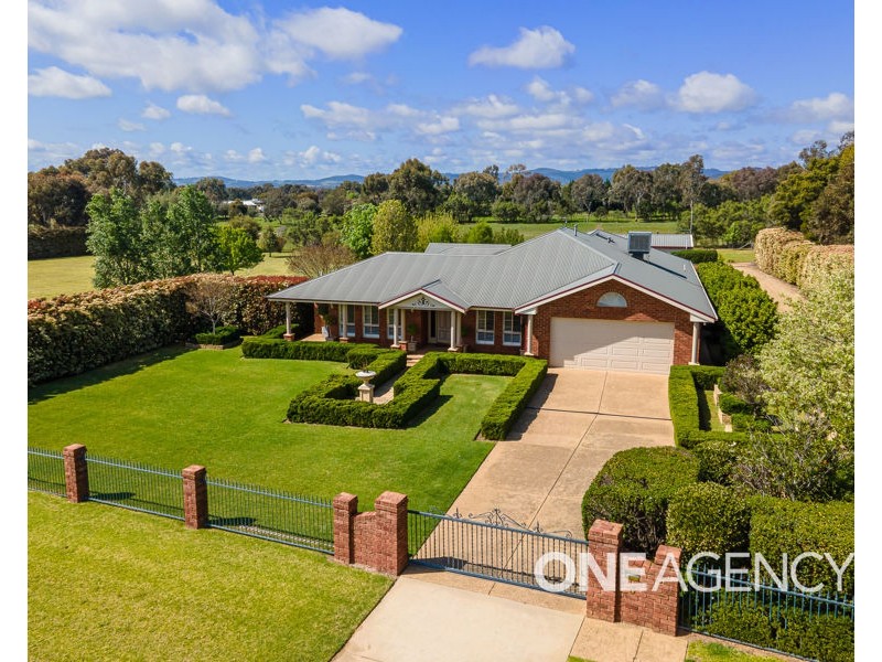 3 PEPPERMINT DRIVE, Springvale NSW 2650