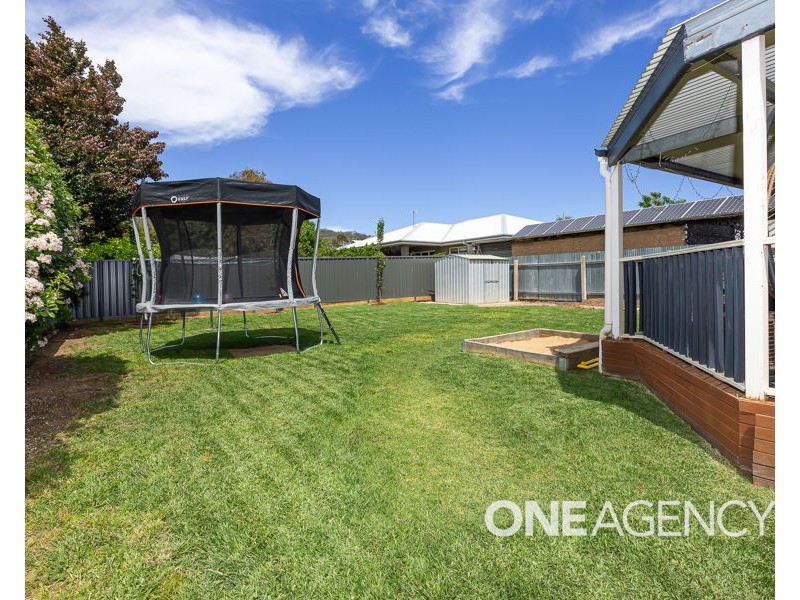 39 MITCHELMORE STREET, Turvey Park NSW 2650