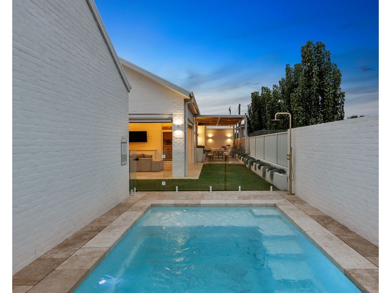 17 EVANS STREET, Wagga Wagga NSW 2650