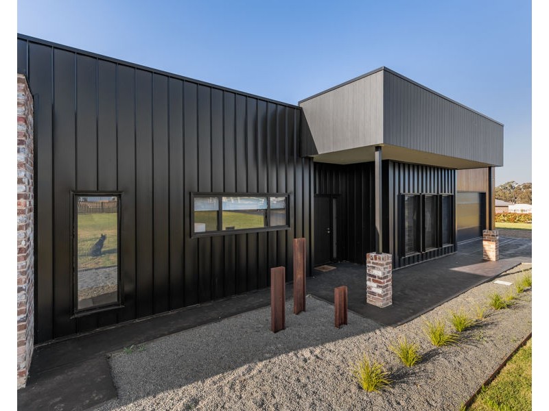 21 SIRIUS WAY, Gumly Gumly NSW 2652
