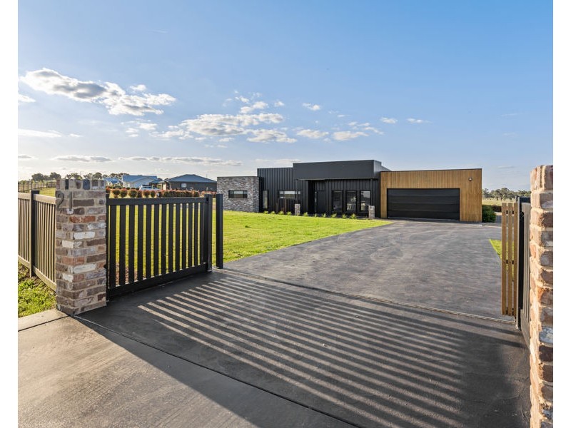 21 SIRIUS WAY, Gumly Gumly NSW 2652