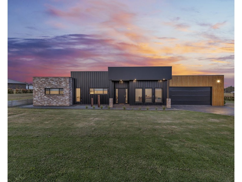 21 SIRIUS WAY, Gumly Gumly NSW 2652