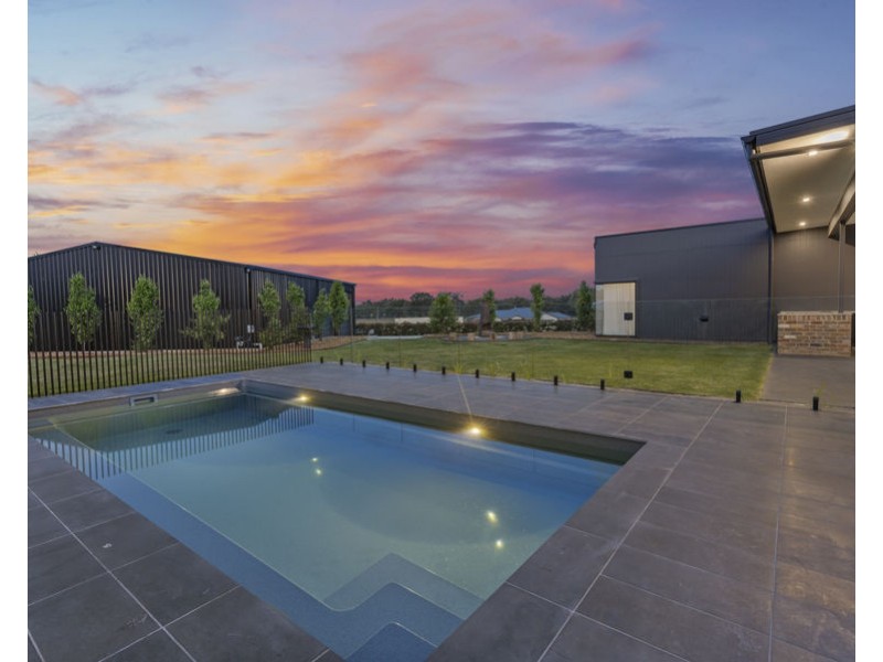 21 SIRIUS WAY, Gumly Gumly NSW 2652