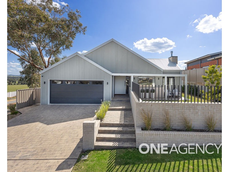 11 JUMBUCK DRIVE, Gobbagombalin NSW 2650