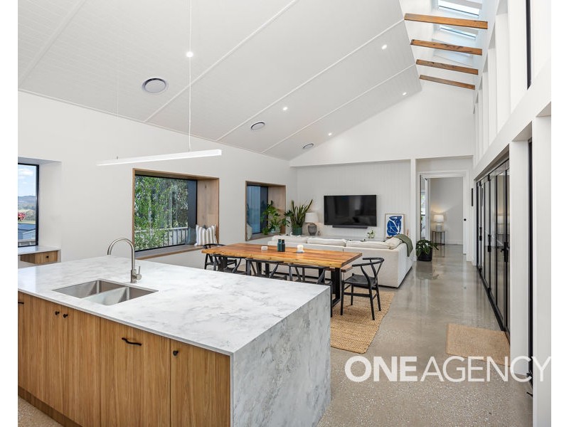 11 JUMBUCK DRIVE, Gobbagombalin NSW 2650