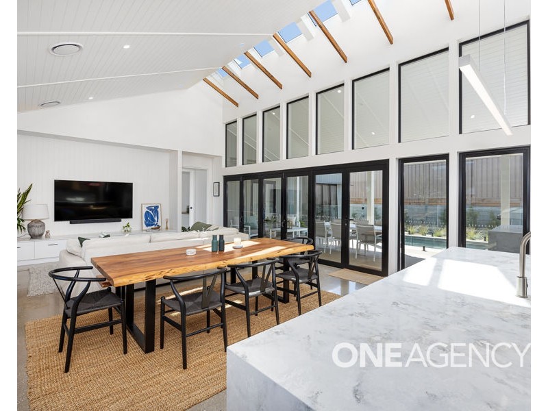 11 JUMBUCK DRIVE, Gobbagombalin NSW 2650
