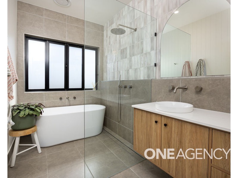 11 JUMBUCK DRIVE, Gobbagombalin NSW 2650