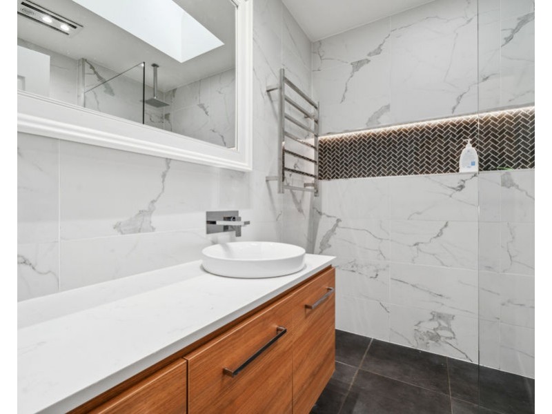 52 SIMMONS STREET, Wagga Wagga NSW 2650