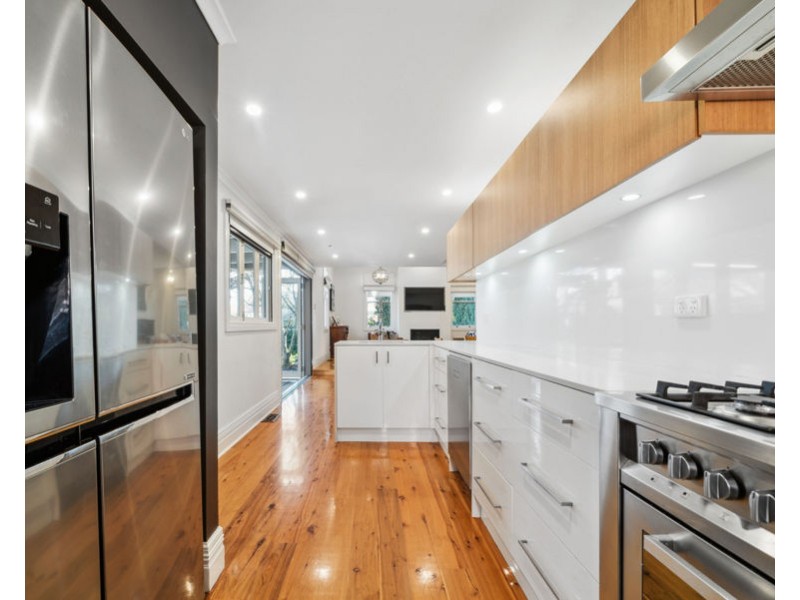 52 SIMMONS STREET, Wagga Wagga NSW 2650