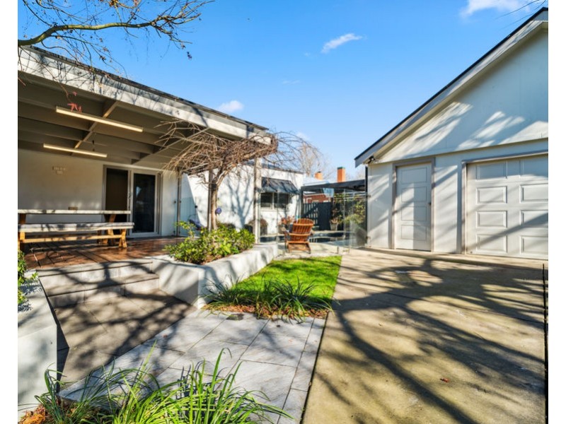52 SIMMONS STREET, Wagga Wagga NSW 2650
