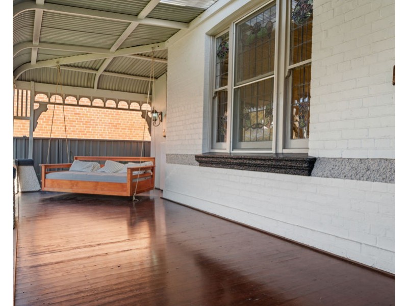 52 SIMMONS STREET, Wagga Wagga NSW 2650