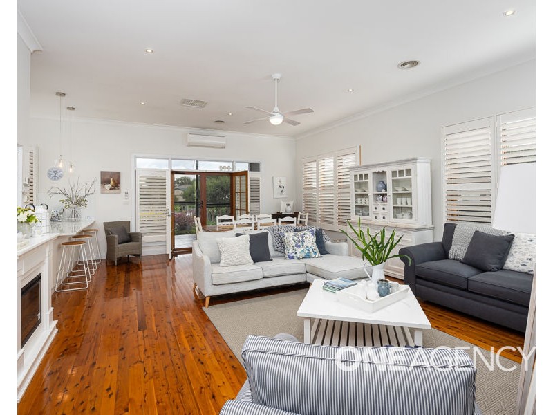 116 DOCKER STREET, Wagga Wagga NSW 2650
