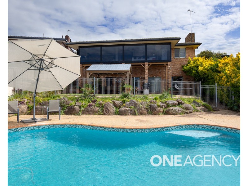 34 HENWOOD AVENUE, Kooringal NSW 2650