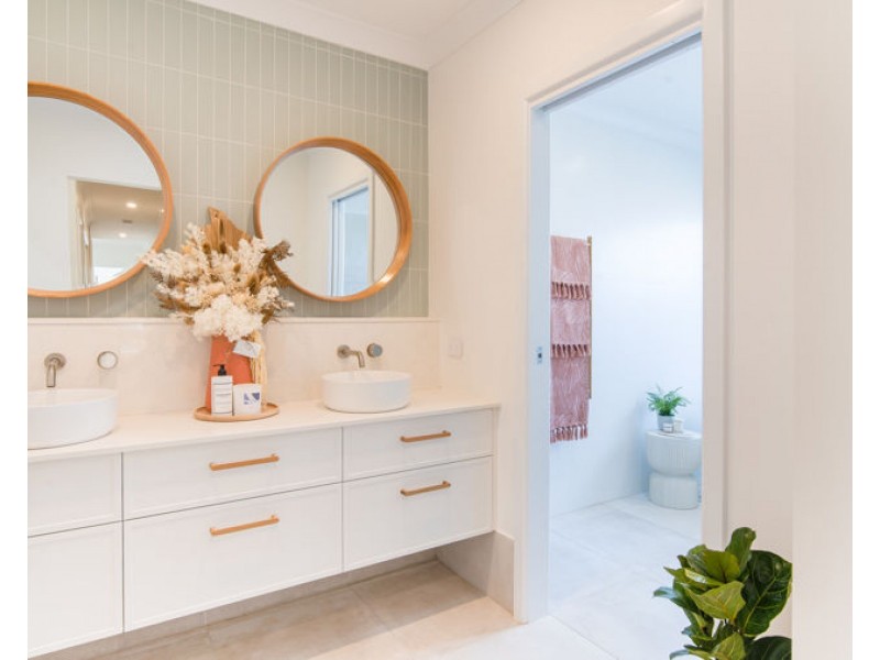 68 COPPABELLA DRIVE, Gobbagombalin NSW 2650