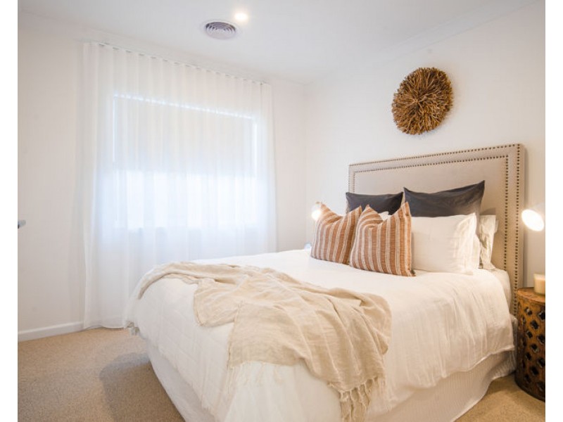 68 COPPABELLA DRIVE, Gobbagombalin NSW 2650
