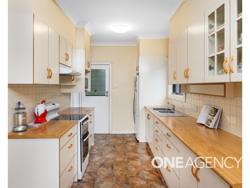 5 KOORA PLACE, Mount Austin NSW 2650