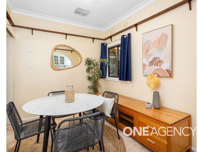 5 KOORA PLACE, Mount Austin NSW 2650