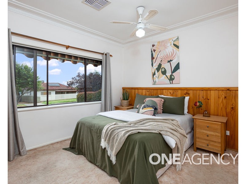 5 KOORA PLACE, Mount Austin NSW 2650
