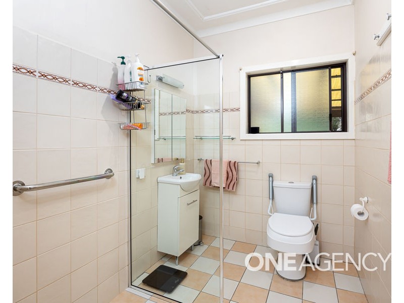 5 KOORA PLACE, Mount Austin NSW 2650