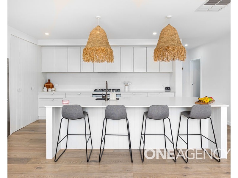15 VALENCIA DRIVE, Gobbagombalin NSW 2650