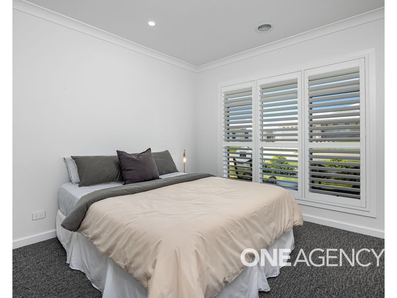 15 VALENCIA DRIVE, Gobbagombalin NSW 2650