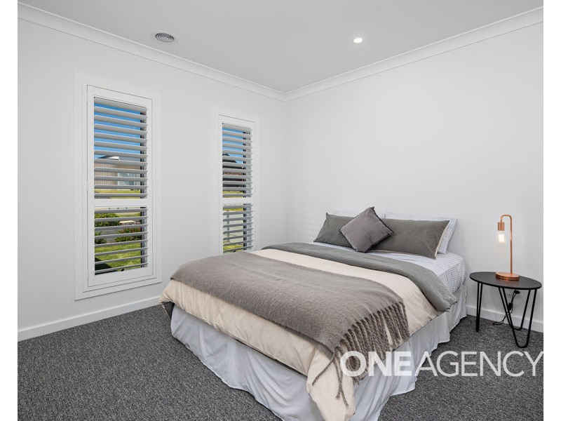 15 VALENCIA DRIVE, Gobbagombalin NSW 2650