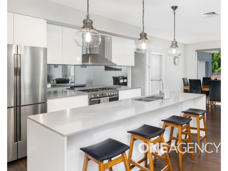 29 PLUNKETT DRIVE, Lake Albert NSW 2650