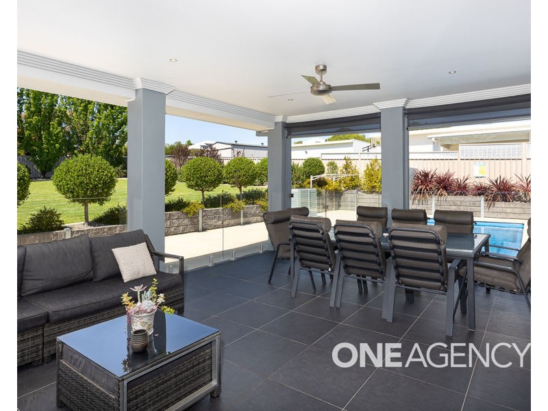 29 PLUNKETT DRIVE, Lake Albert NSW 2650