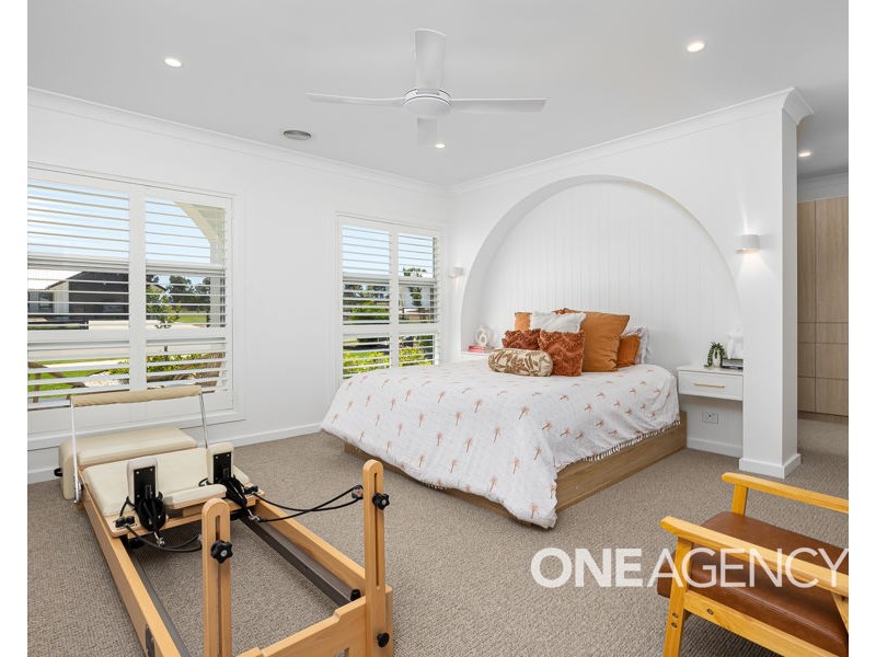 48 VALENCIA DRIVE, Gobbagombalin NSW 2650