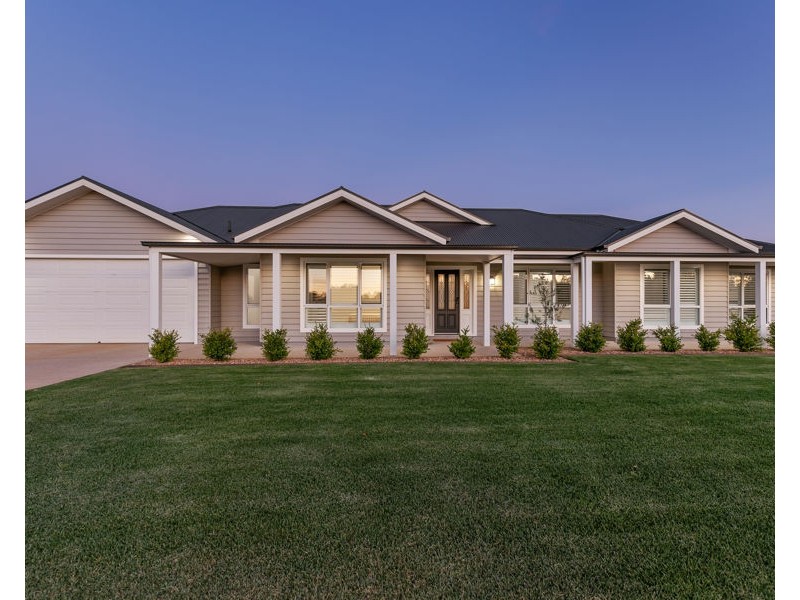 12 MOSES ROAD, Coolamon NSW 2701