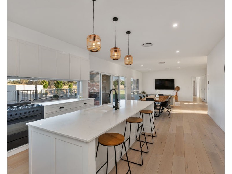 12 MOSES ROAD, Coolamon NSW 2701