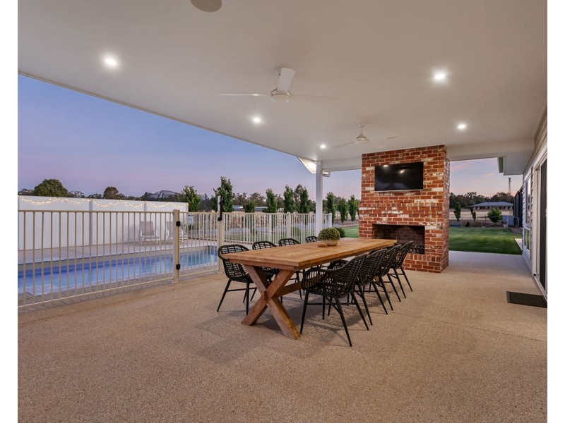 12 MOSES ROAD, Coolamon NSW 2701