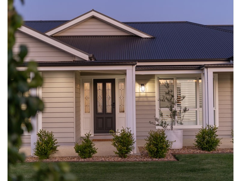 12 MOSES ROAD, Coolamon NSW 2701
