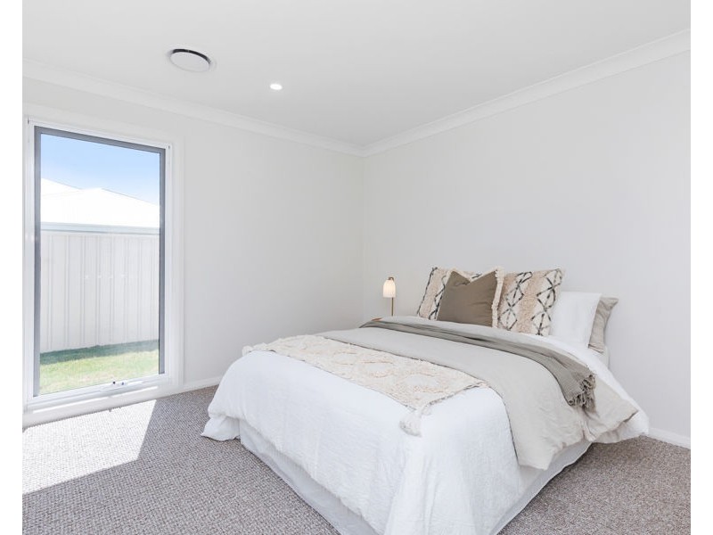 17 BURT STREET, Gobbagombalin NSW 2650