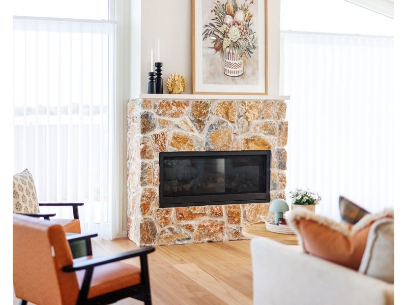 17 BURT STREET, Gobbagombalin NSW 2650