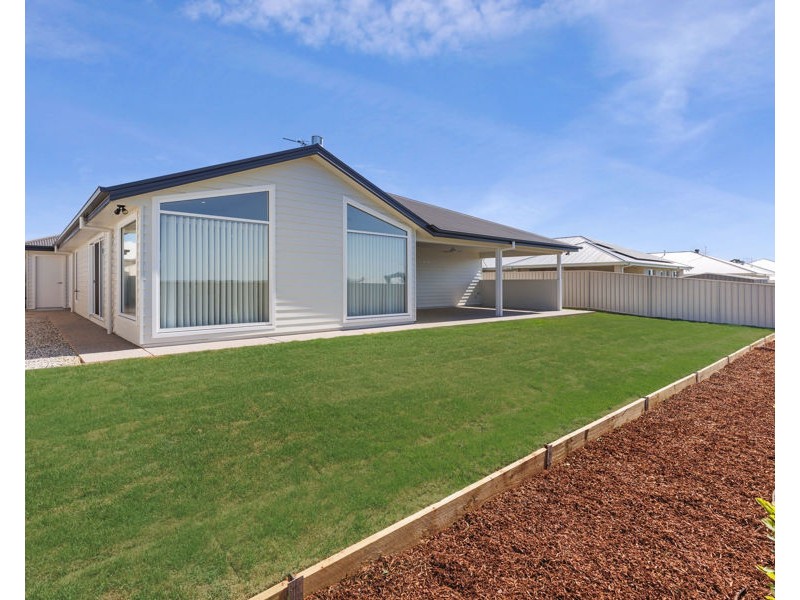 17 BURT STREET, Gobbagombalin NSW 2650