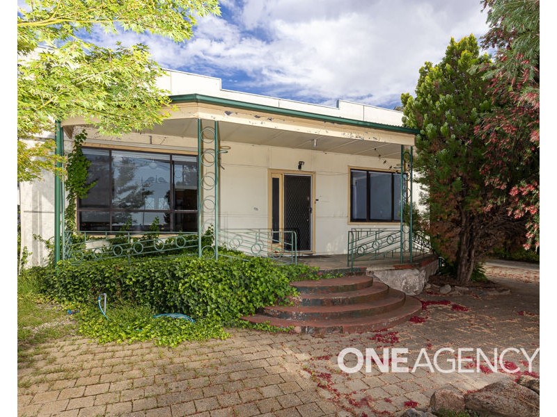 310 LAKE ALBERT ROAD, Kooringal NSW 2650