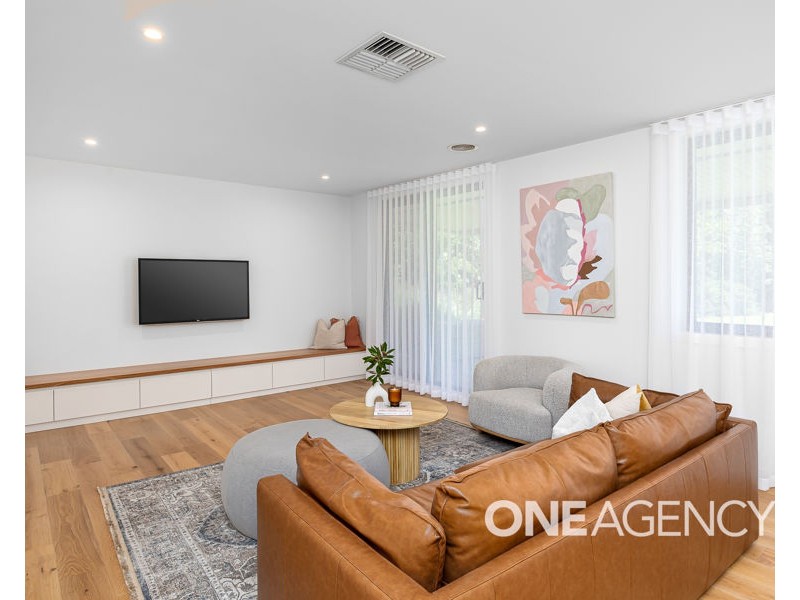 102 MITCHELL ROAD, Lake Albert NSW 2650