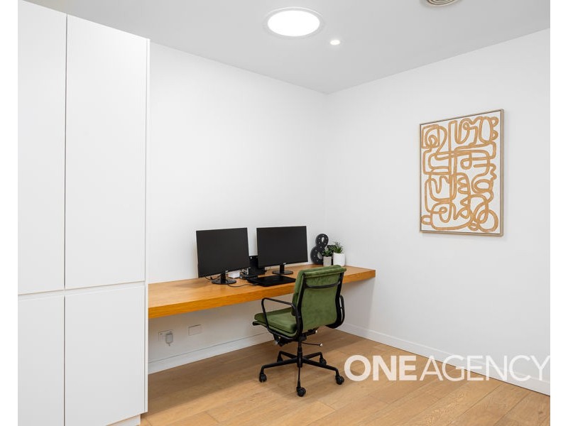 102 MITCHELL ROAD, Lake Albert NSW 2650