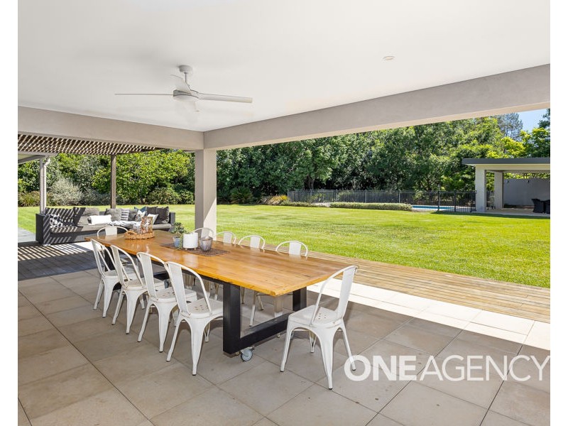 102 MITCHELL ROAD, Lake Albert NSW 2650