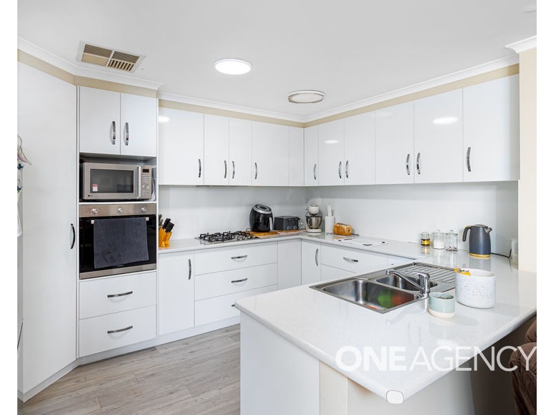 7 GOBORRA STREET, Glenfield Park NSW 2650
