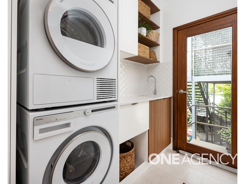 1 ANDREWS AVENUE, Kooringal NSW 2650