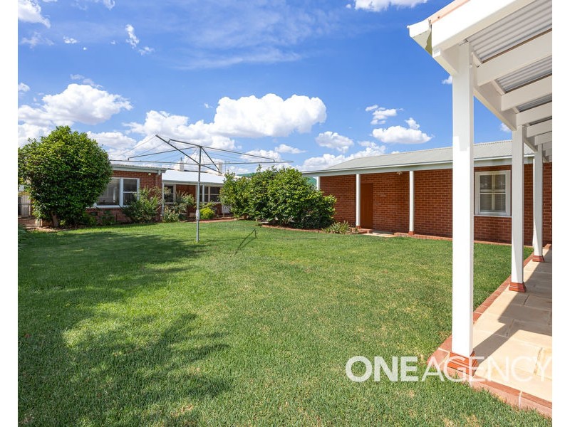 24 ATHOL STREET, Turvey Park NSW 2650