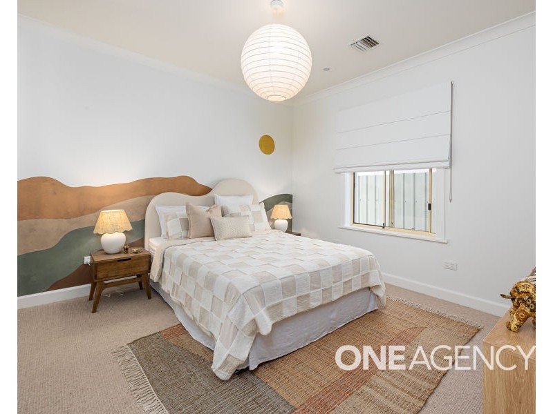 13 LANSDOWNE AVENUE, Lake Albert NSW 2650