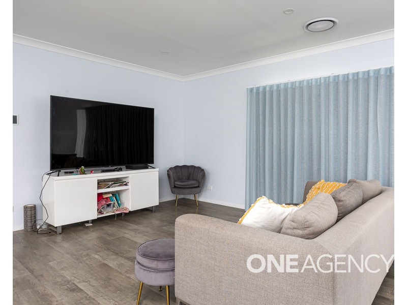 5 COOCOOK PLACE, Gobbagombalin NSW 2650