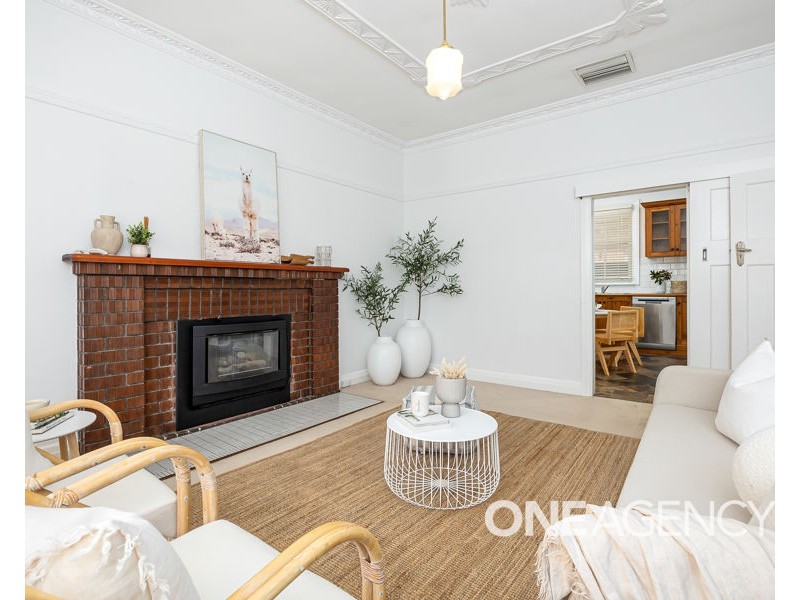 16 LINDSAY STREET, Turvey Park NSW 2650